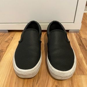 Black Van’s Slip Ons